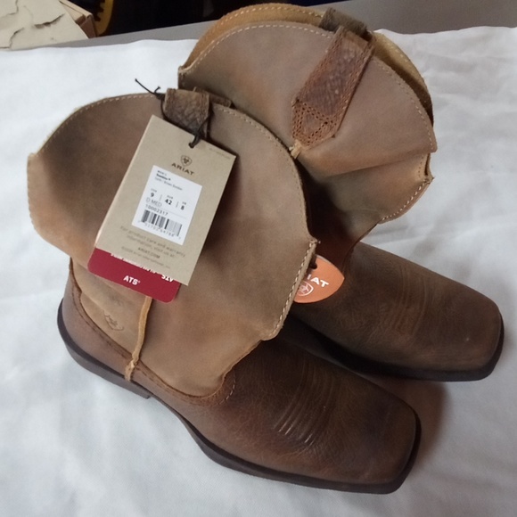 Ariat Shoes Ariat Rambler Earth Brown Bomber Mens 9 Poshmark